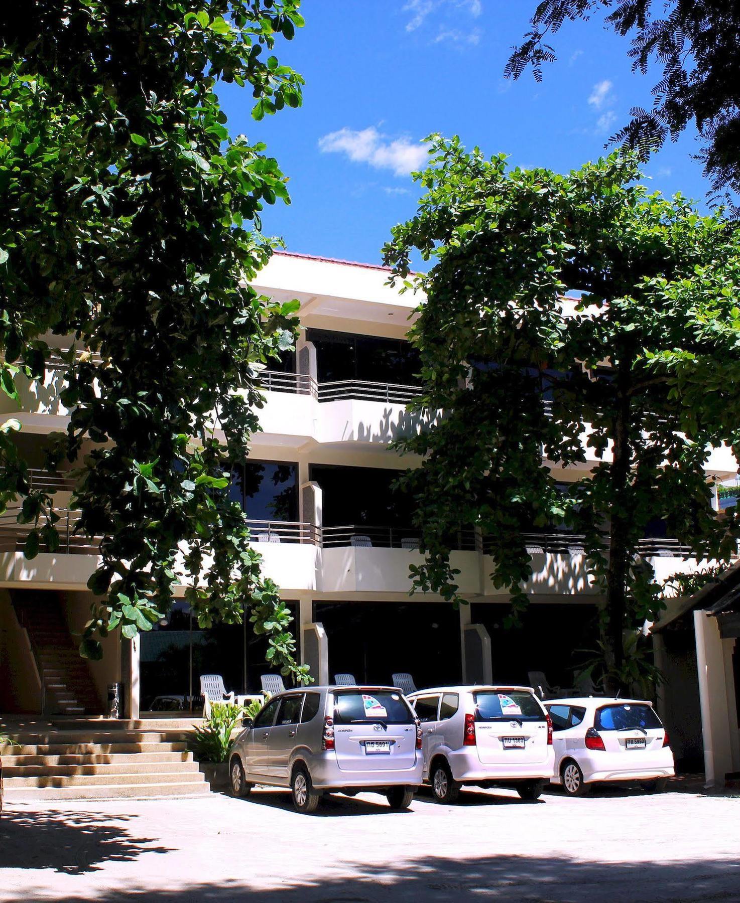 Baan Pron Phateep Patong Exterior foto